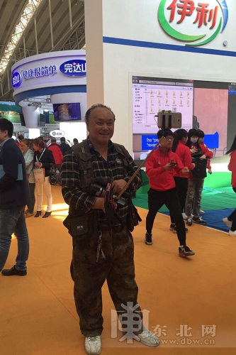 展會熱鬧 市民熱情參與度高熱情，參與度高(圖3)